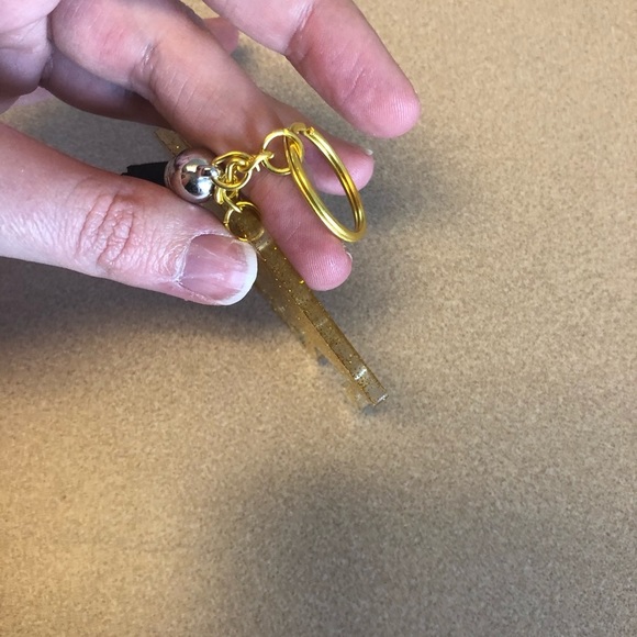 Handmade 2021 Graduation Keychain - Picture 3 of 5